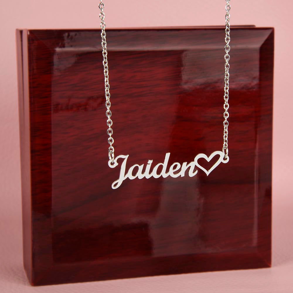 Heartfelt Identity: Name Necklace with Heart - Personalized Elegance and Endearing Charm | Customizable Gift for Loved Ones